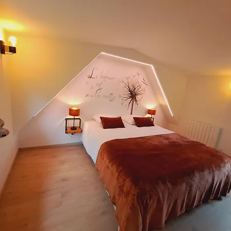 Two Sister's לה רושה - אן - ארדן