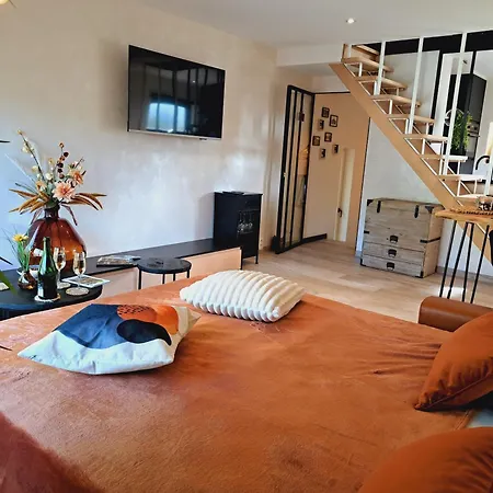 בית נופש Two Sister's *