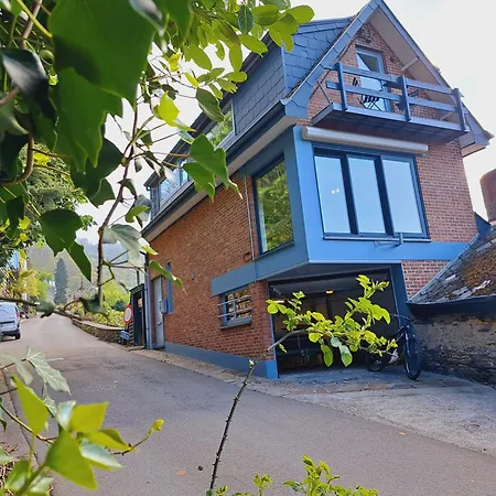 בית נופש Two Sister's לה רושה - אן - ארדן